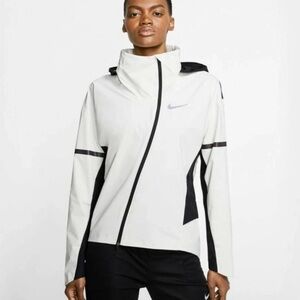 Nike Zonal Aeroshield Running Jacket Womens